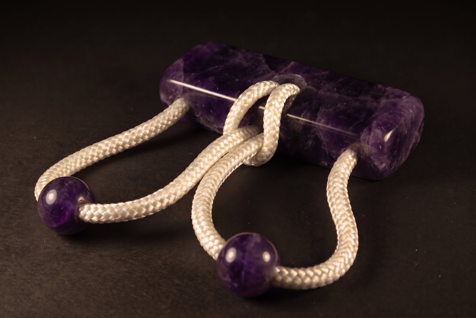 Amantes in amethyst