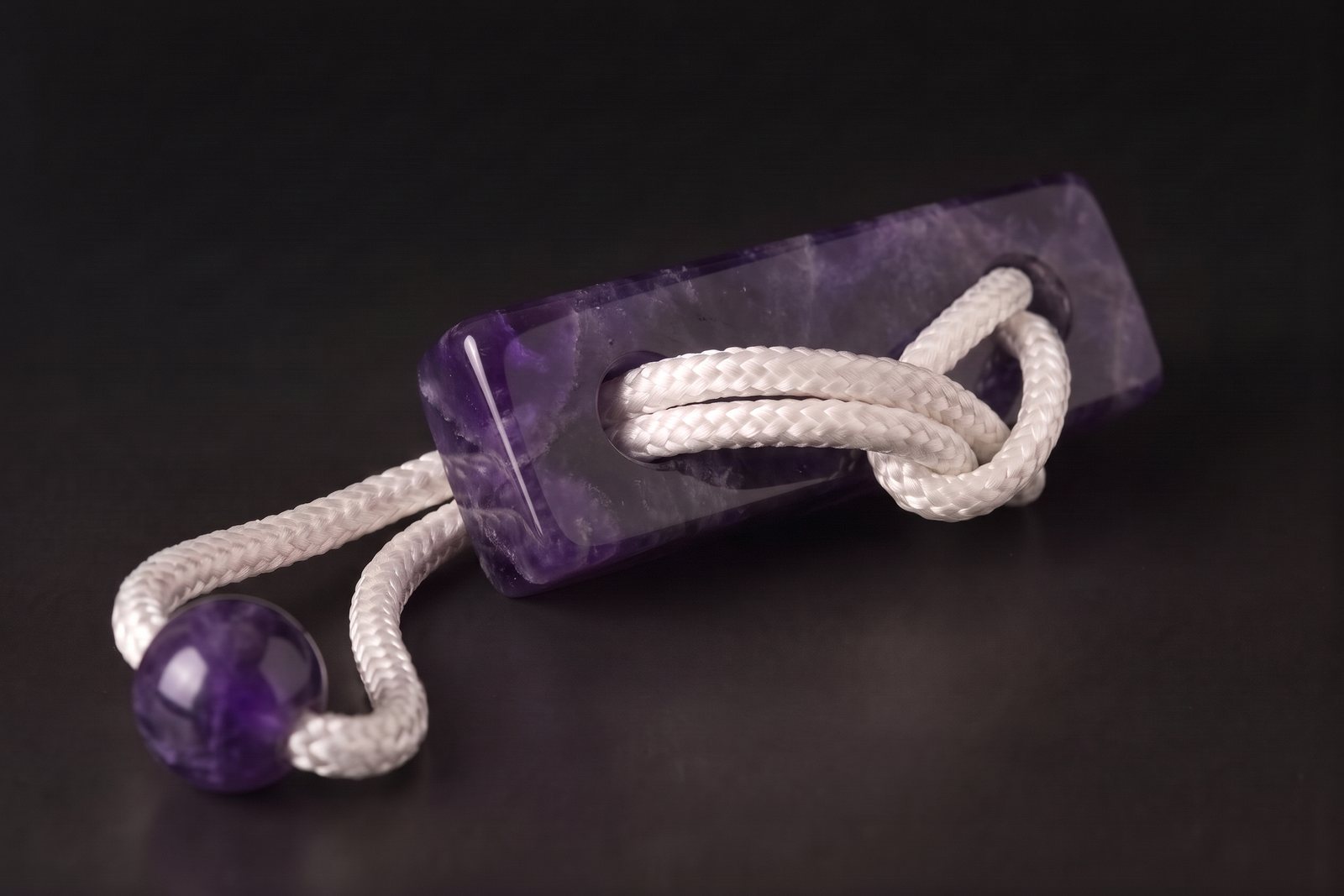 One Loop in amethyst