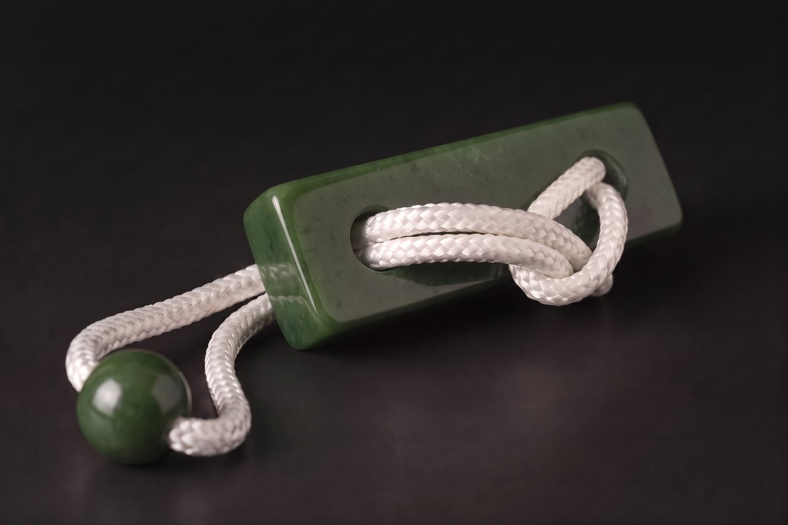 One Loop in nephrite jade