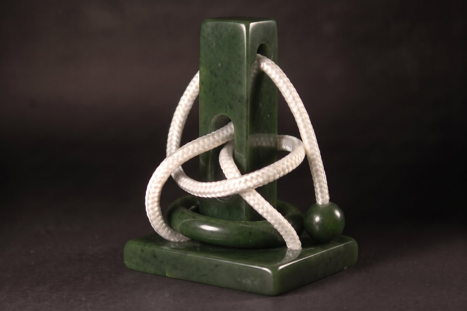 The da Vinci's Circle in nephrite jade